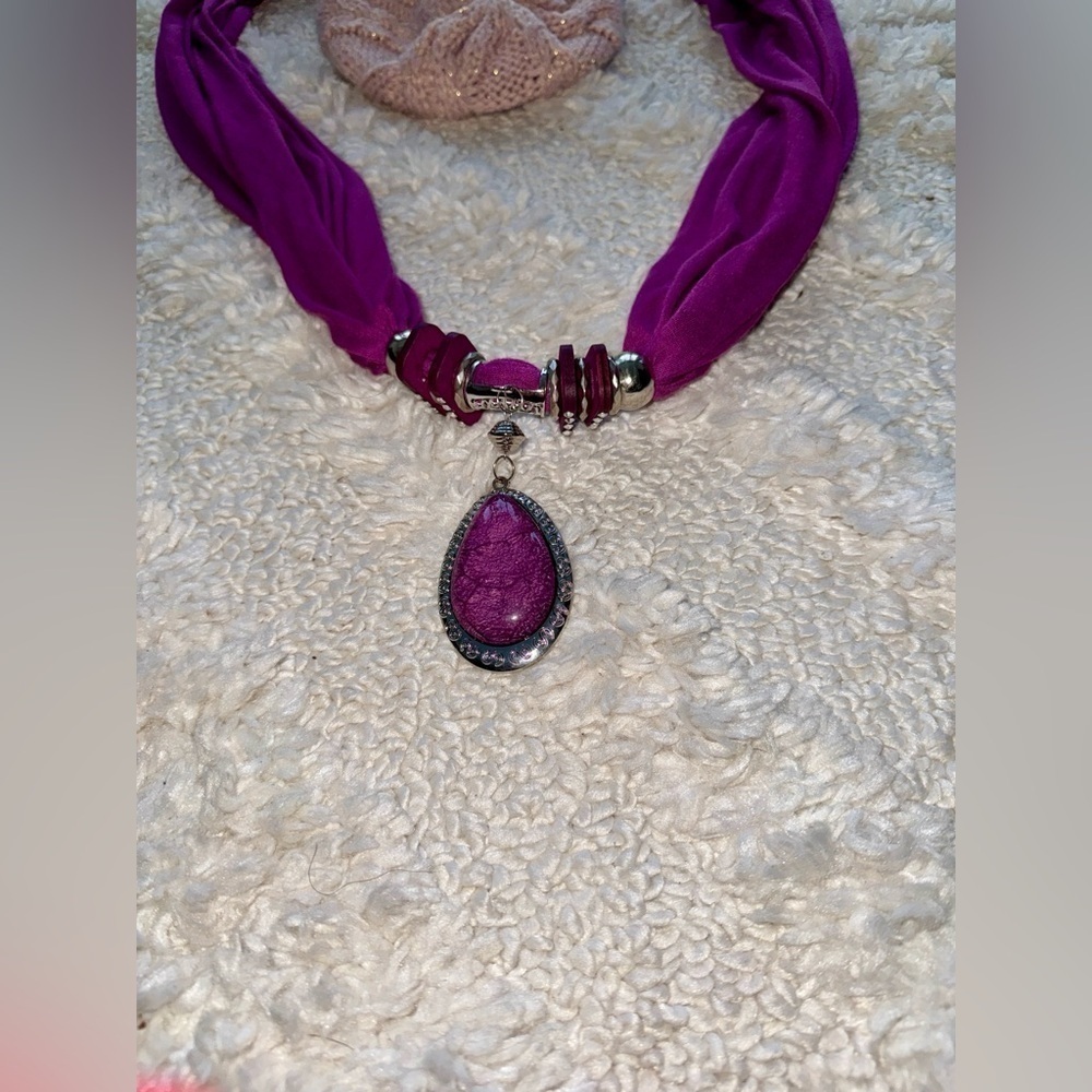Purple Pendant Scarf and hat - Picture 5 of 6